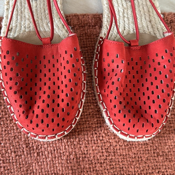 Eileen Fisher "Lee" Sandal, Chili - Size 5.5 - Picture 3 of 7